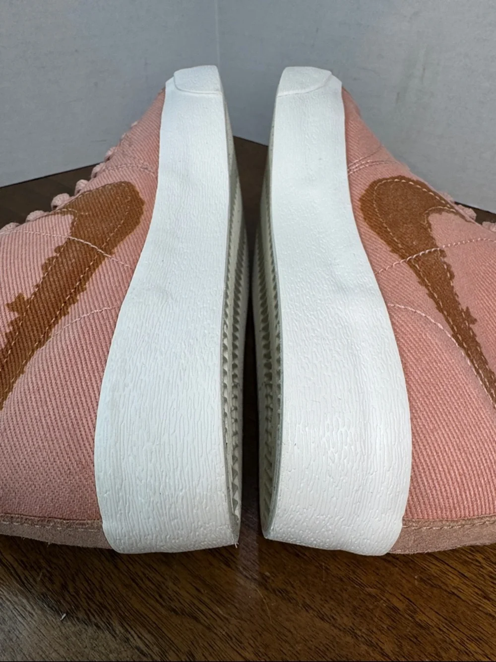 Nike Kids SB Blazer Court Mid Premium Canvas High-Top Sneakers Rose Whisper, 4